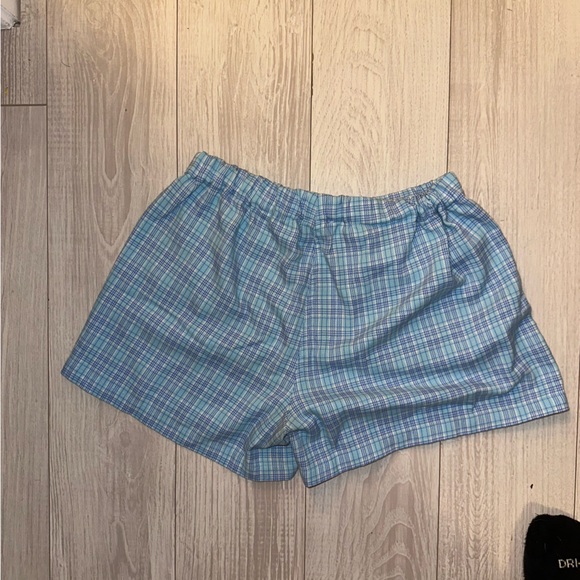 Brandy Melville Logan shorts - Picture 2 of 2